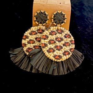 Vintage Plunder Hanson earrings. Brand new, still in original bag n box